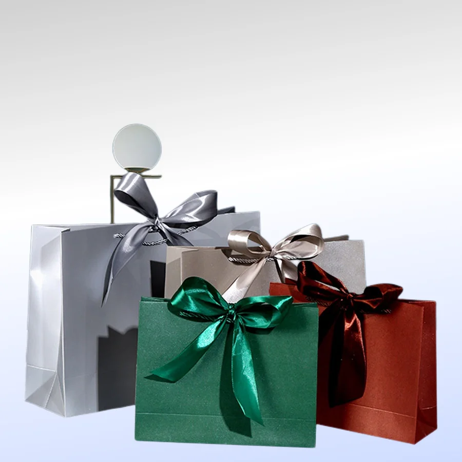 Custom foldable reusable high-end shopping paper bag small gift paper bag with logo and handle