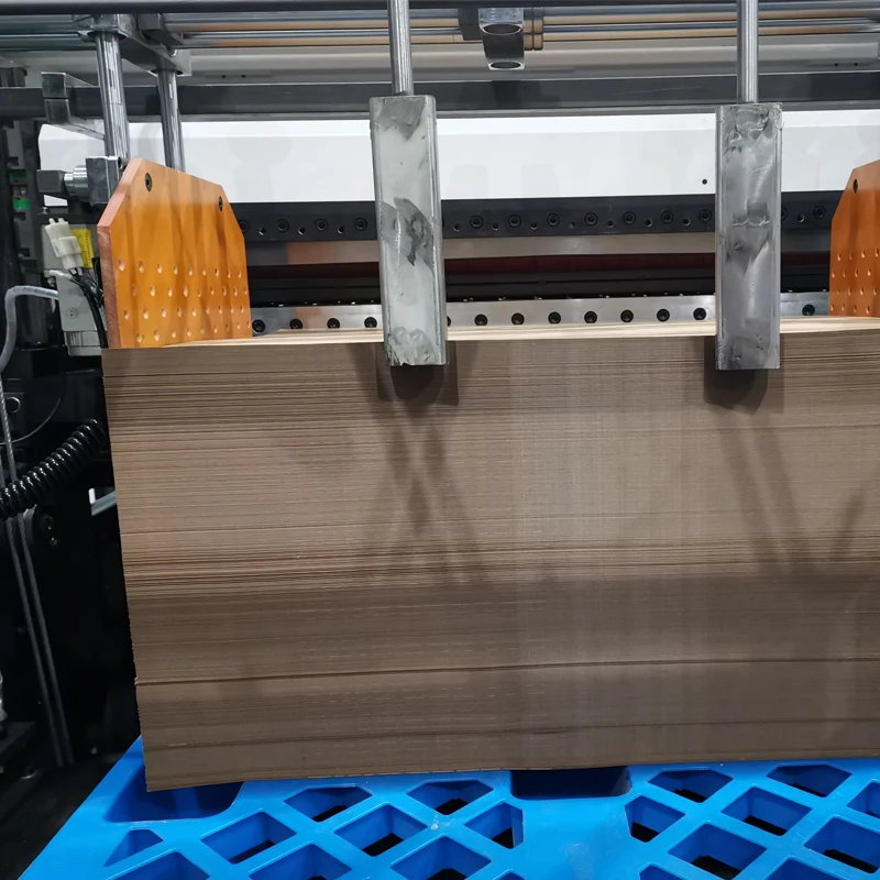 Paper/Adhesive Sticker/Non Woven Fabric Roll To Sheets Cutting Machine With Pallet Stacking Functions