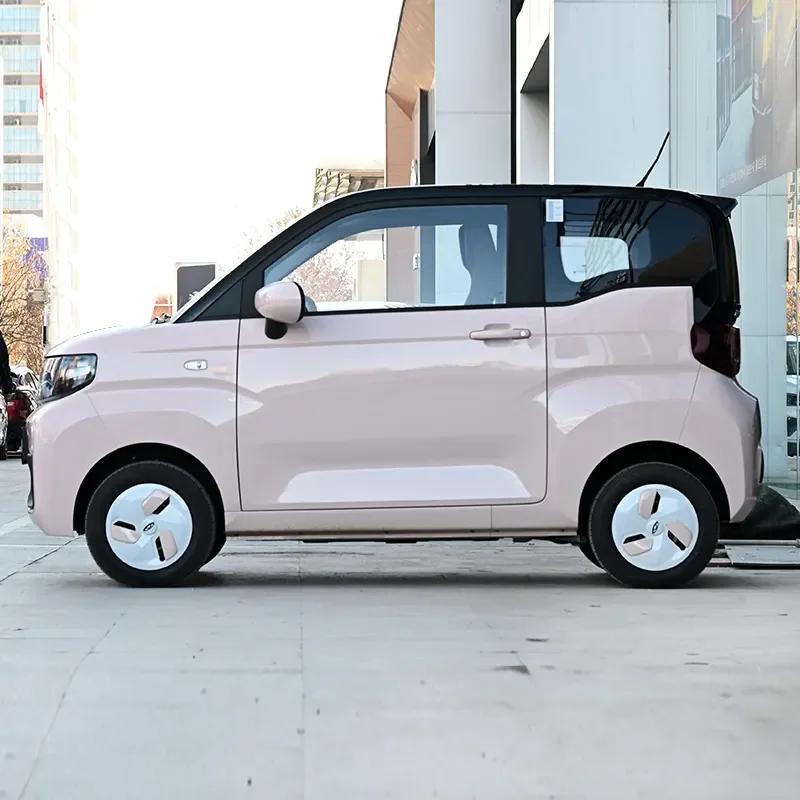 Лидер продаж 2024 электромобиль Chery QQ с мороженым новые энергетические автомобили 70 км дешевые авто подержанные