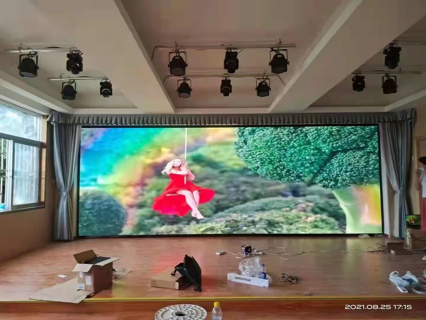 China Manufacturer FULL Color Customized smd p3 Led Display Screen for indoor advertising