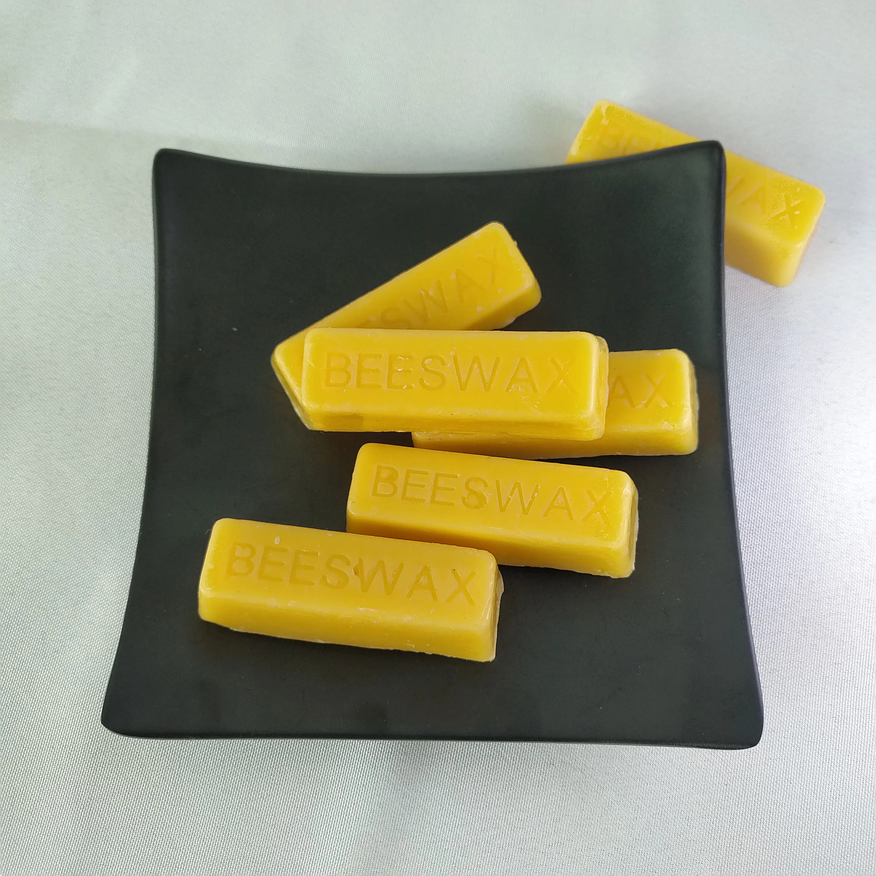 Factory Supply High Quality Pure Beeswax for Cosmetic Candle Yellow Natural Block Bee Wax