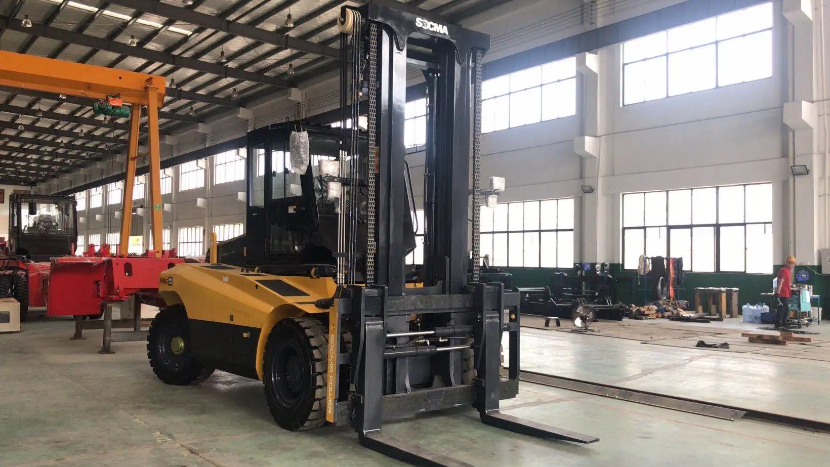 China Made Heavy Forklift Diesel Forklift 12 tons