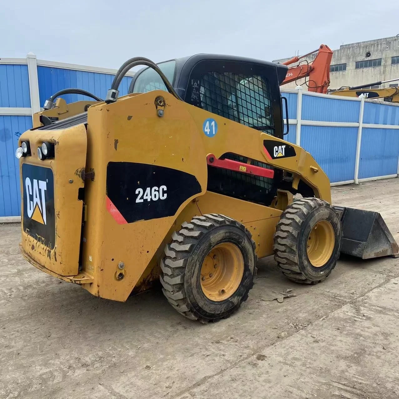 Прямоугольный погрузчик cat 246c caterpillar 246 246D 226 272 262 мини-погрузчик ковш-выключатель