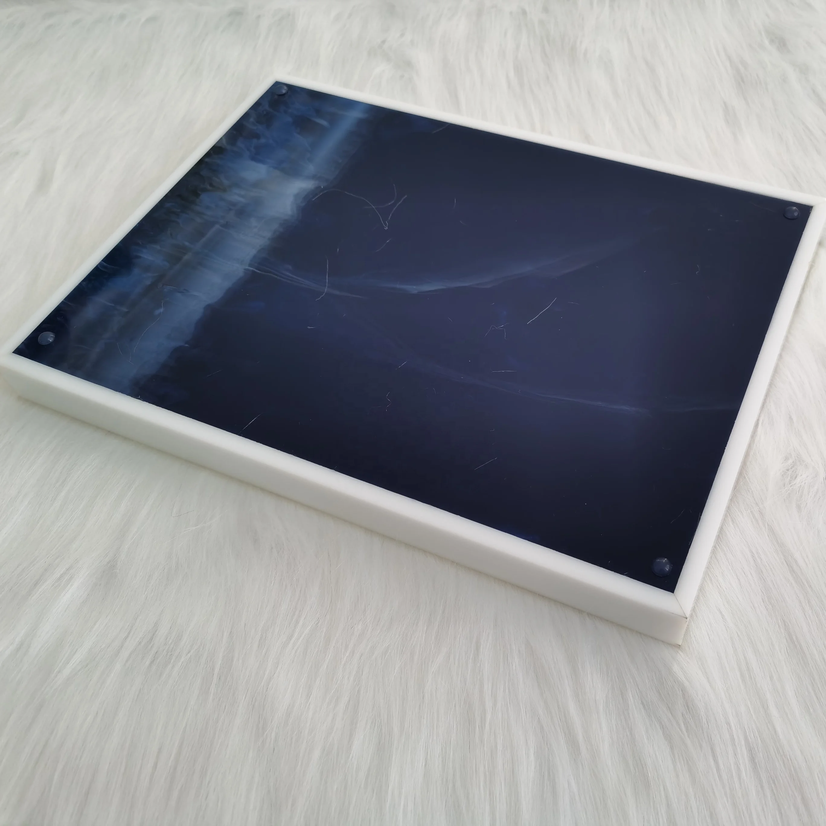 Wholesale customize cheap plexiglass hotel acrylic storage shower shelf serving display tray