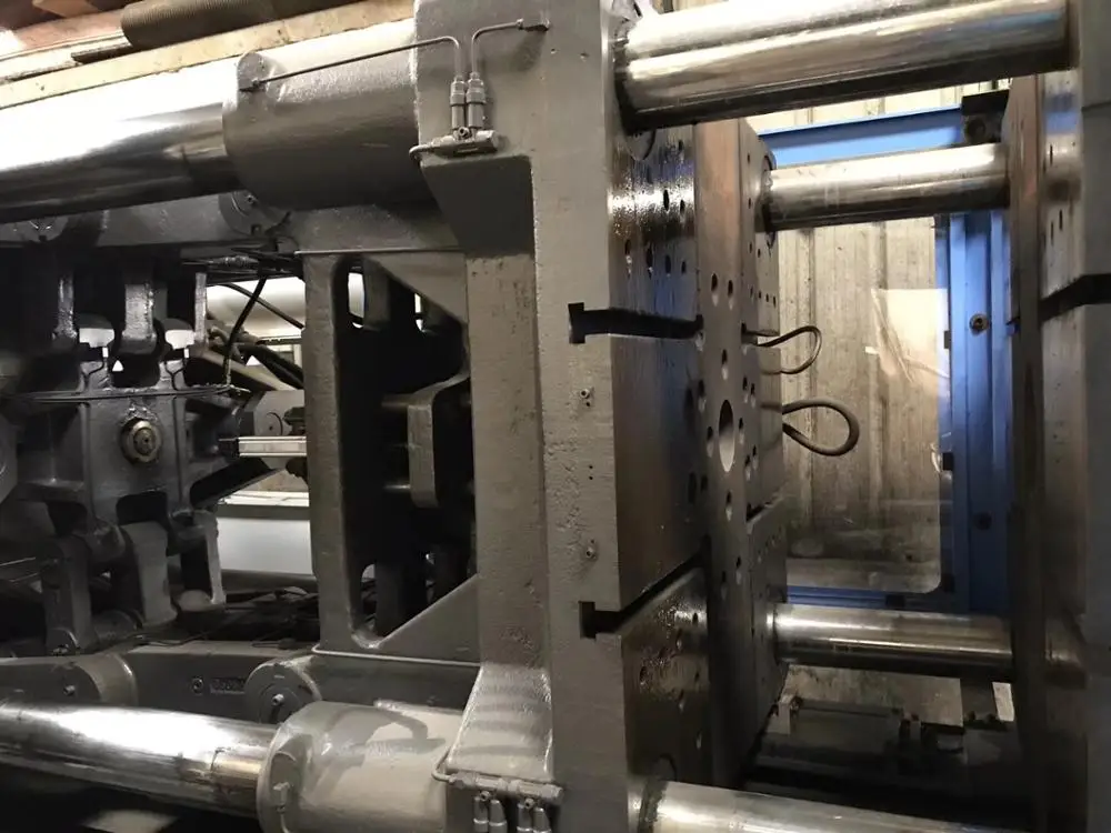  Haitian SA3200 haitian used plastic injection machinery пластиковая машина для литья под давлением доска