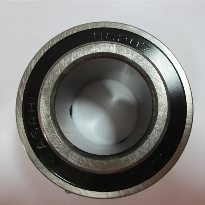 Radial insert ball bearings UC207-20 Bearing UC207 31.75x72x42.9mm