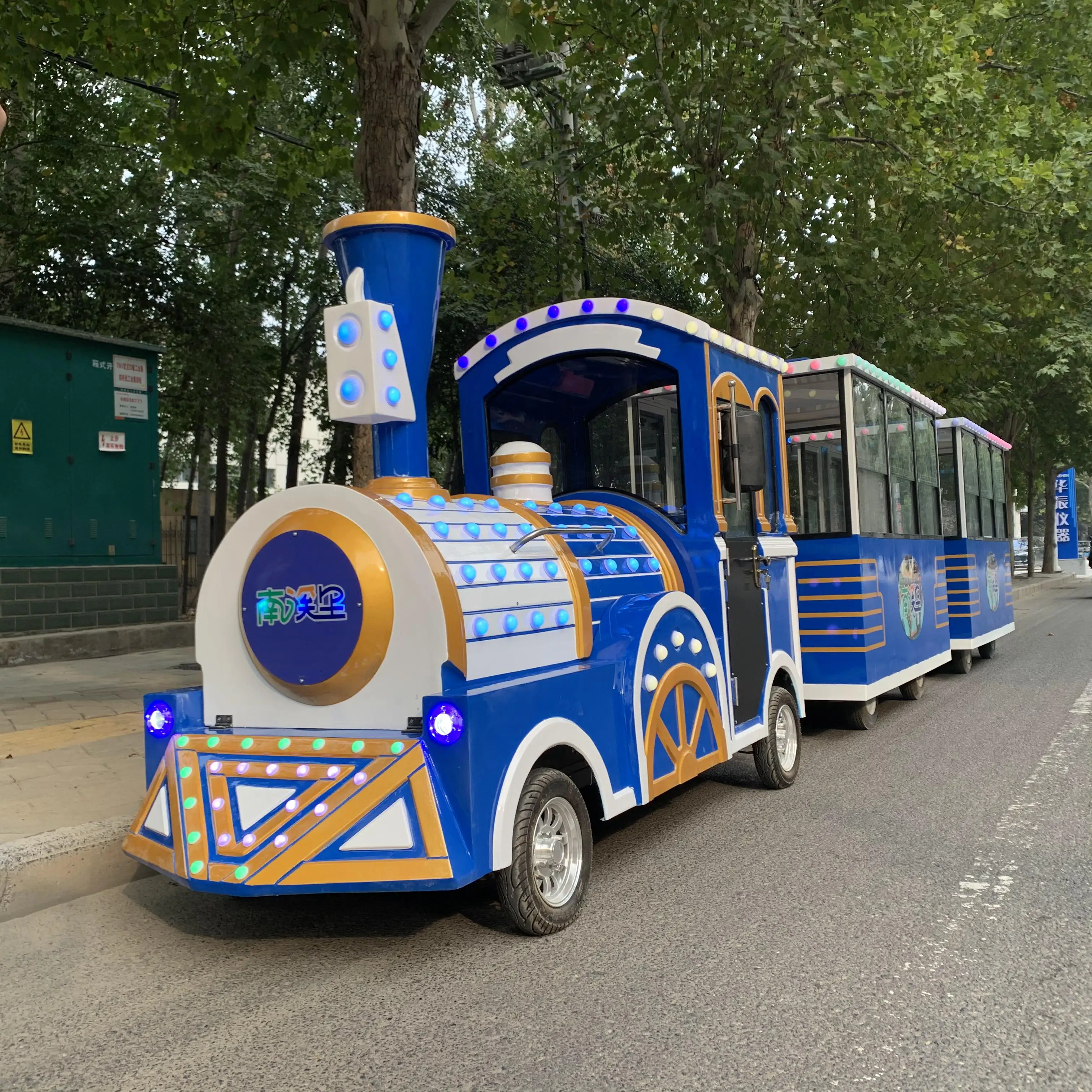 Amusement park attraction tourist tren trackless attraction train sets electric train for sale