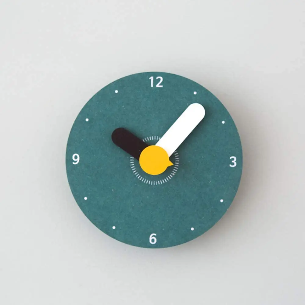 2023 New Design Fashion Nordic Mdf Wood Green Wall Clock Custom Logo Brief Wooden Round Simple Small Clock