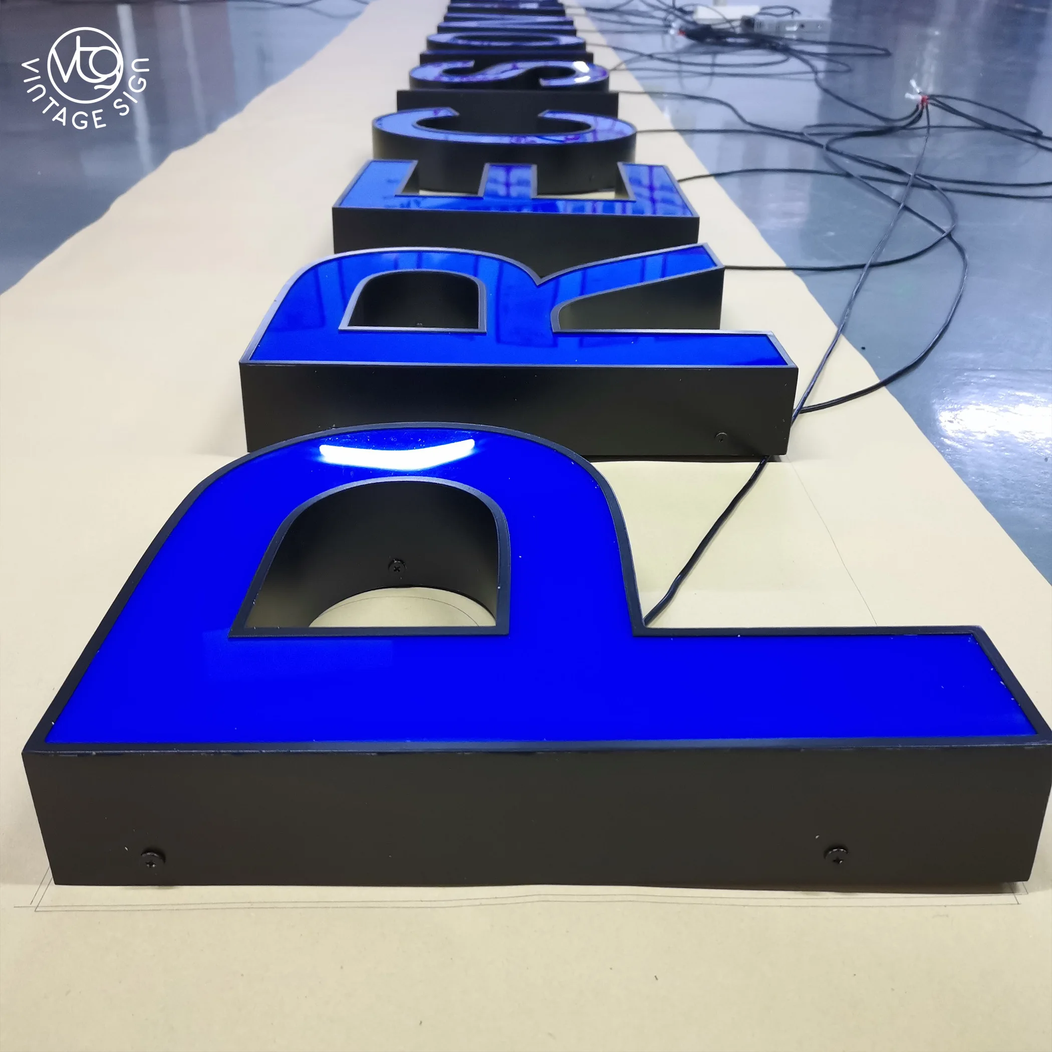 Custom Led Sign Open Outdoor Store Light Up Front Channel Letter Signs 3D Lighting Acrylic Led Channel Letters Signage