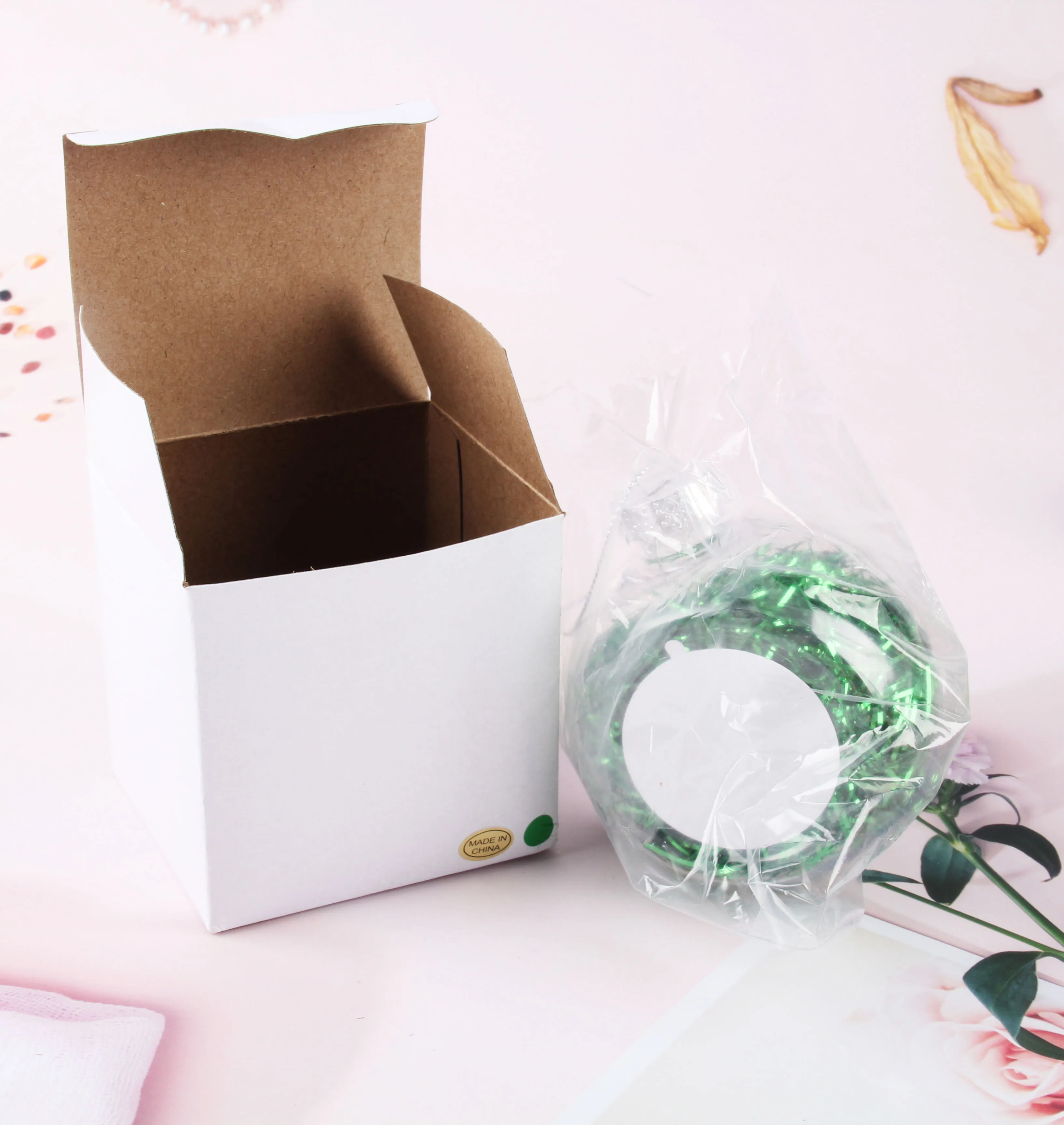 Personalized Custom Logo Blank Sublimation Plastic Christmas Decorations Ball Sublimation Blank Christmas Tree Ornaments Balls