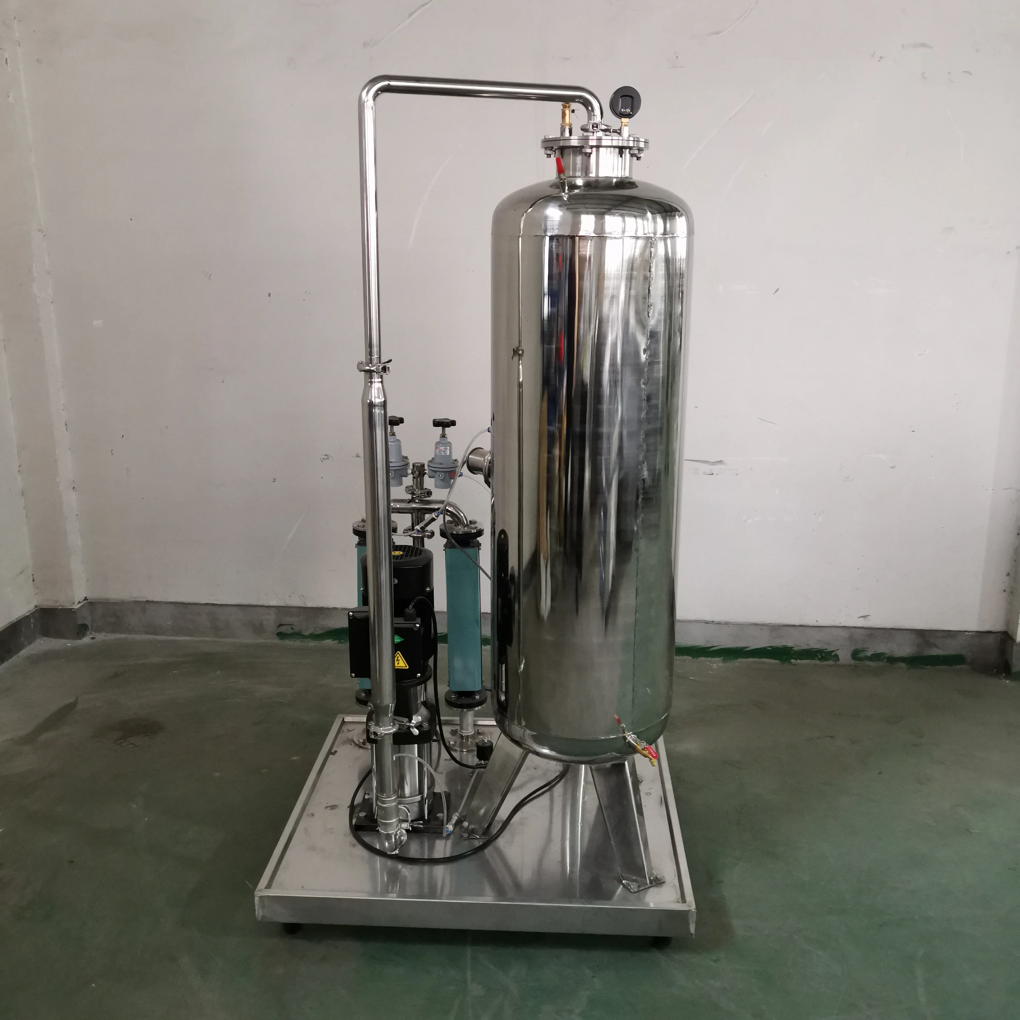 Cheap Price Semi Automatic Glass Bottle Beer Wine Carbonated Drink Liquid Bottling Filling Machine With Capper