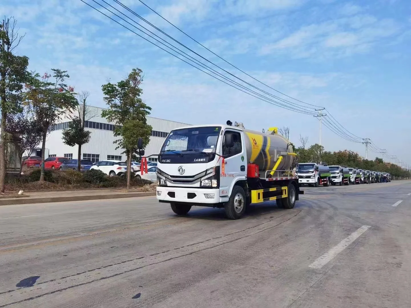 Совершенно новый китайский бренд Dongfeng шасси 4x2 8 кубических метров канализационная Кала грузовик с присоской совершенно