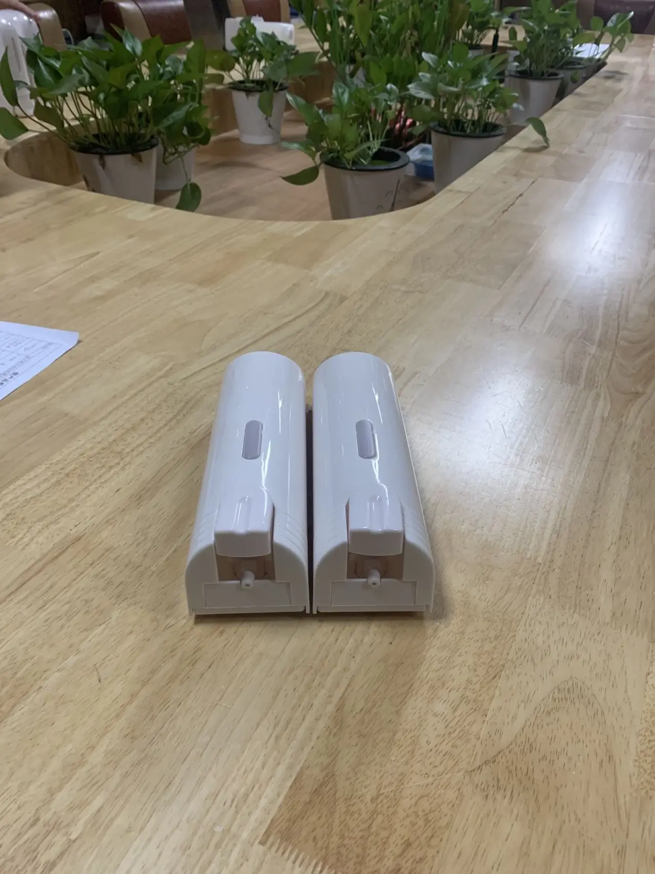 X-2203S Double manual hand soap Dispenser two head double head wall mount 800ml liquid soap dispenser