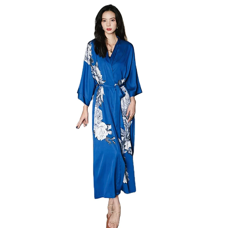 Женский длинный Атласный халат