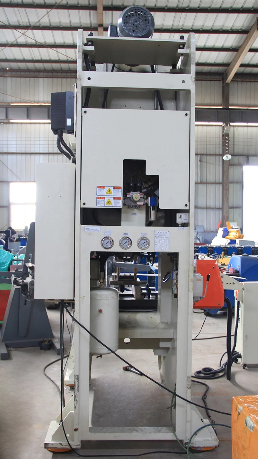 Tile Making Machinery Punching Machine Used for Roll Forming Machine