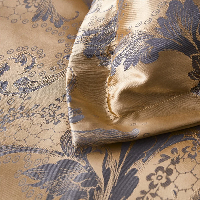 Роскошный комплект постельного белья в европейском стиле