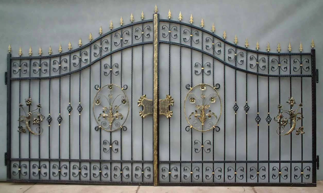 black and gold wrought iron main gate Casting gate YL-E051