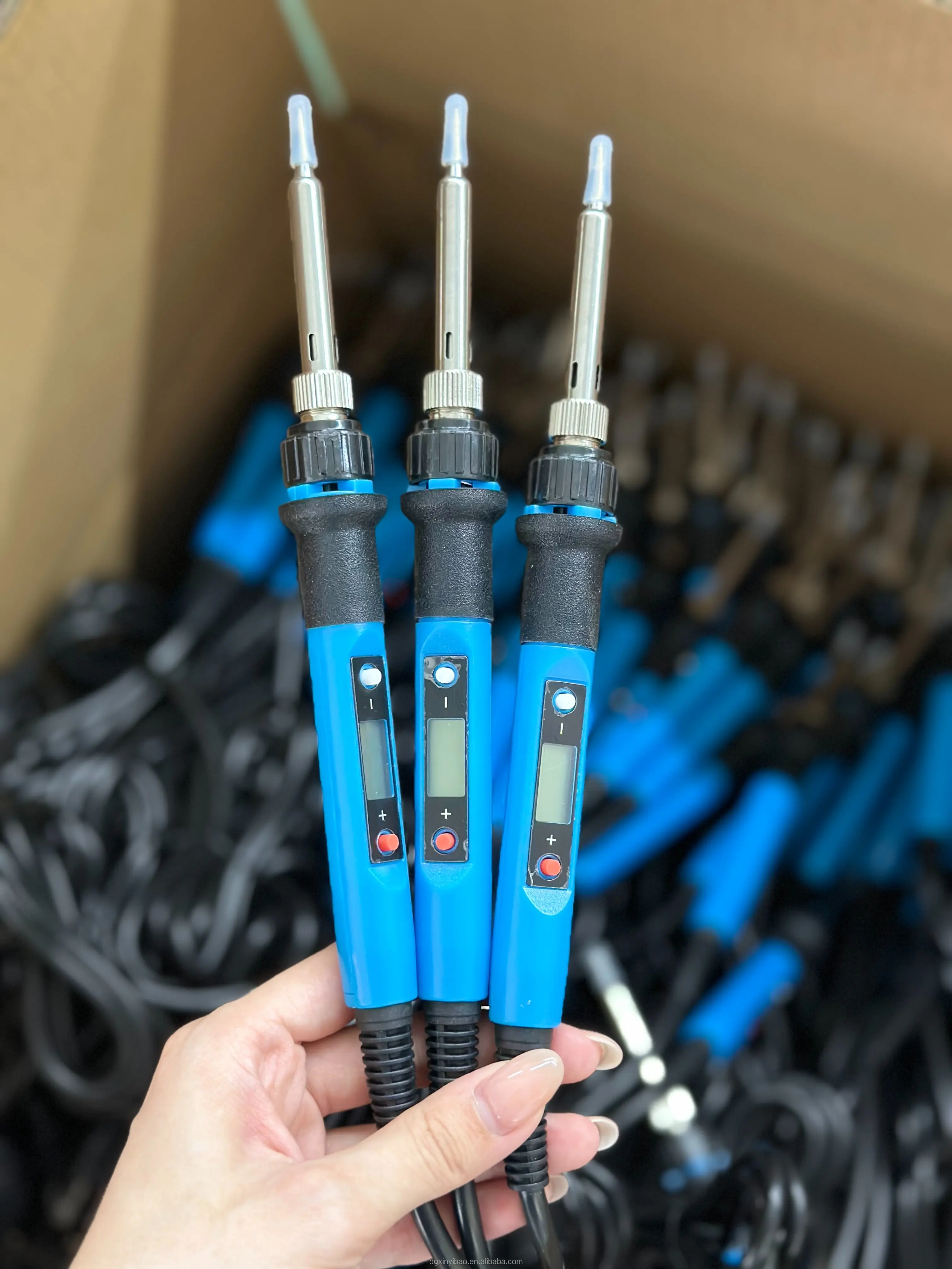 5 in 1 Soldering Iron Set LCD Digital Display Adjustable Temperature 80W Welding Tool Iron Tip/tin Wire/stand/solder Paste