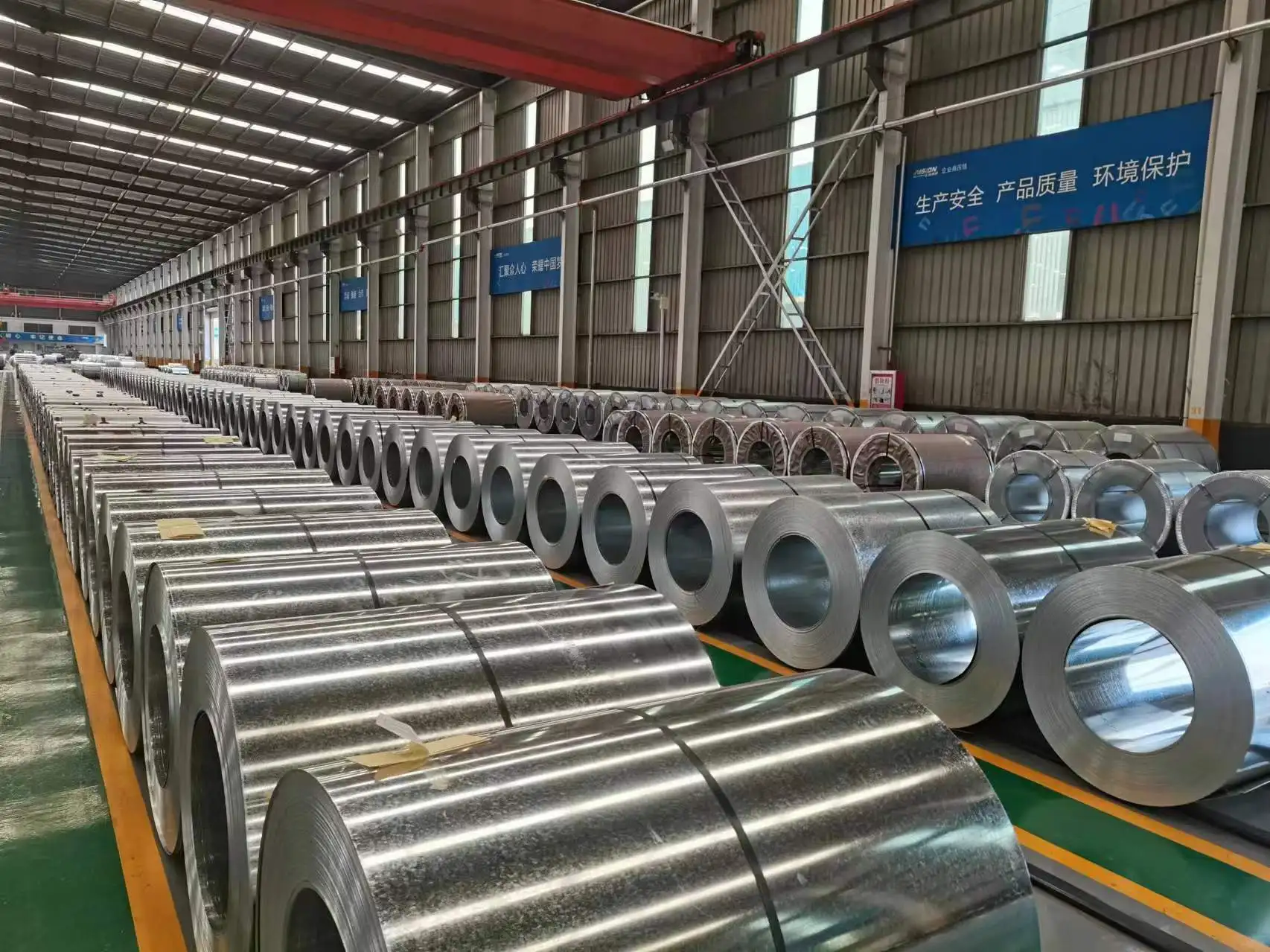 Cold Rolled Hot Dipped JIS G3302 GI Steel 3 Tons Coil Weight Galvanized Steel Coil Galvanized Iron Plain Sheet