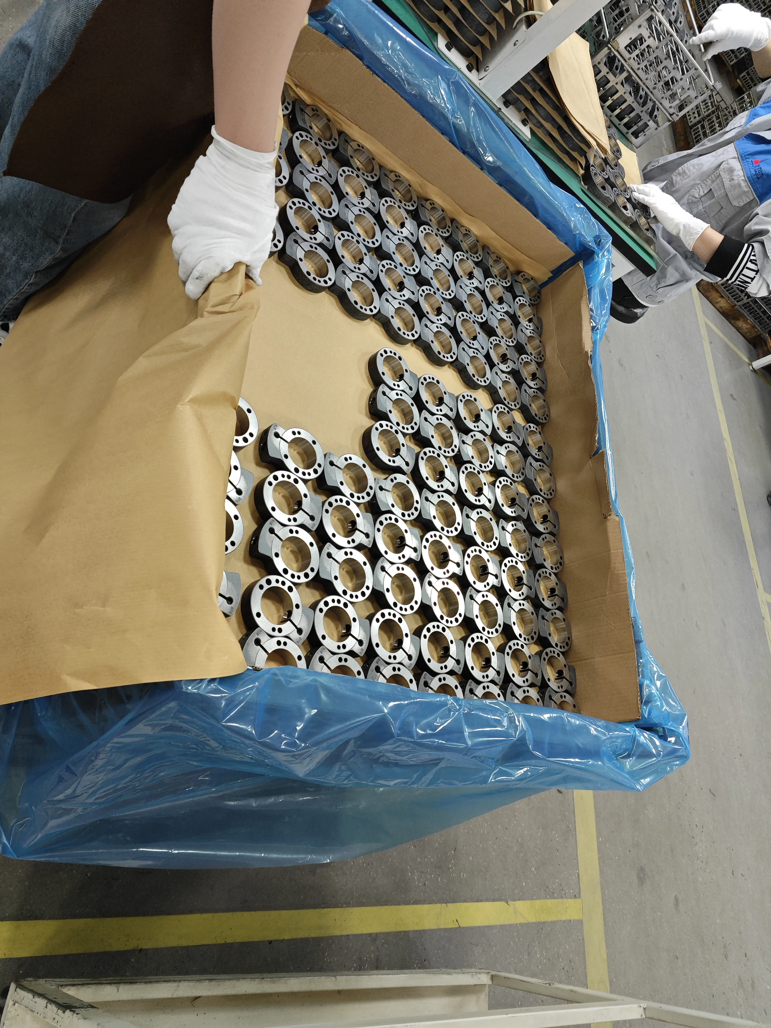 Vapor Phase Inhibitor VCI Package paper, Antirust & Anti-Moisture Packing paper Bag for Metal Protective Paper Rolls