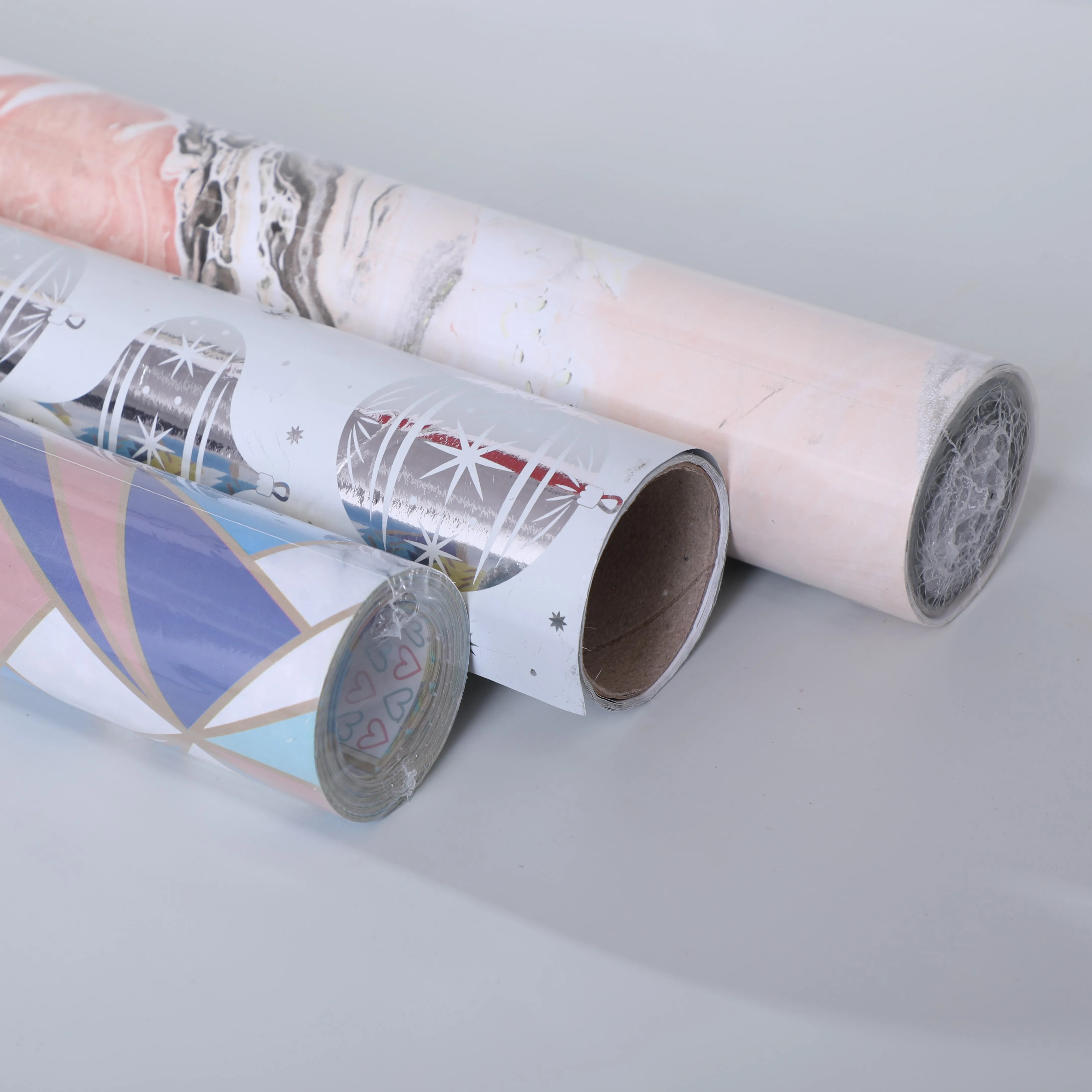 Custom Different design and printing gift wrapping paper for various themes packing for holidays and parties