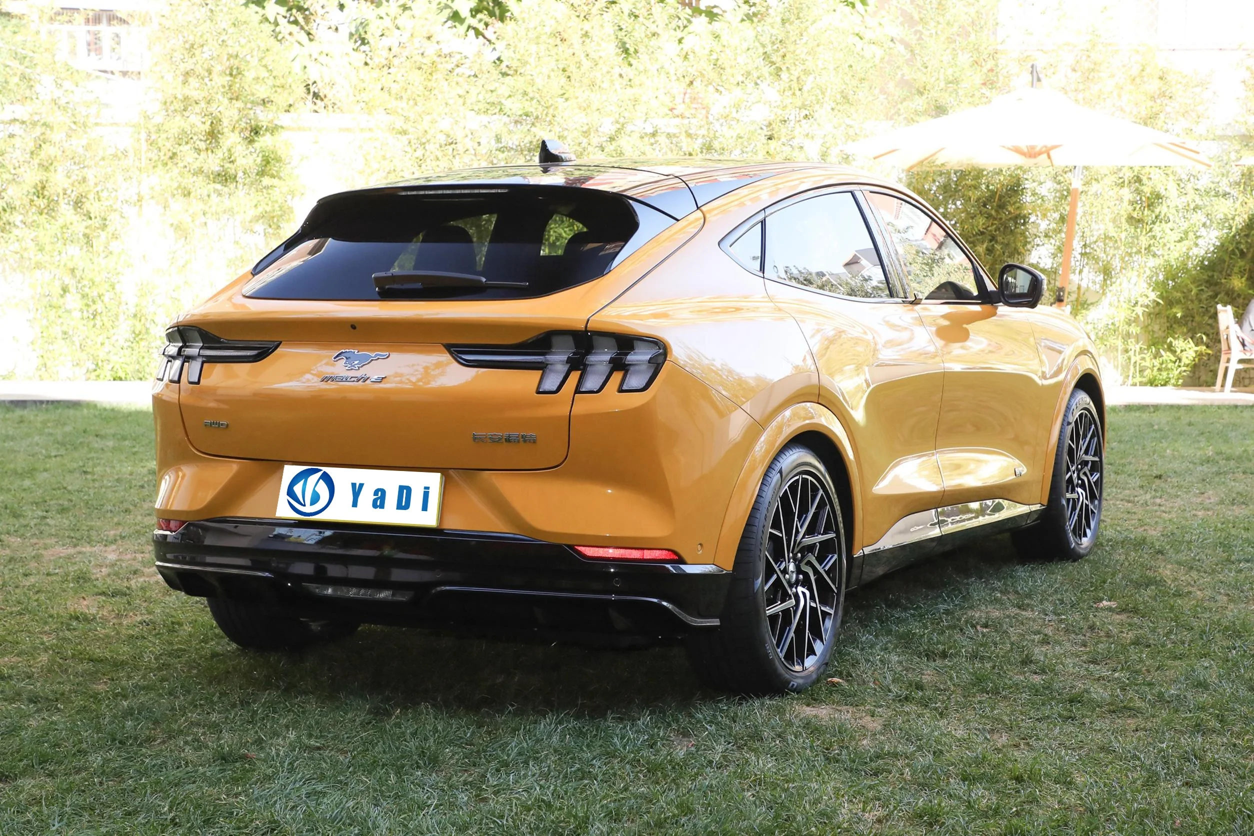 Лидер продаж новейшие 2024 электромобили Ford Mustang Mach-E Select 4 внедорожник