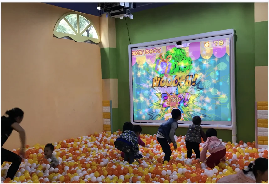 Smart Kids Game Interactive Floor/Wall Projection System Multi Points Interactive Whiteboard Device