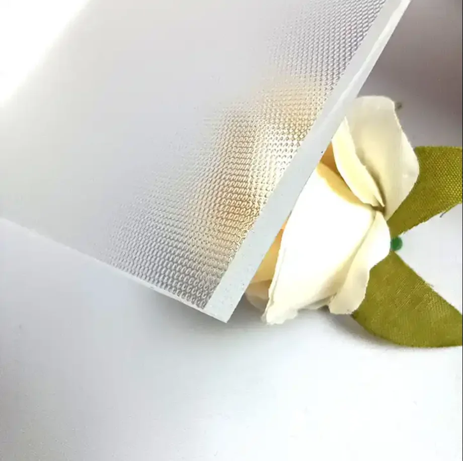 Factory 2mm - 4mm Heat Absorbing Ultra White AR Coating Solar Panel Glass