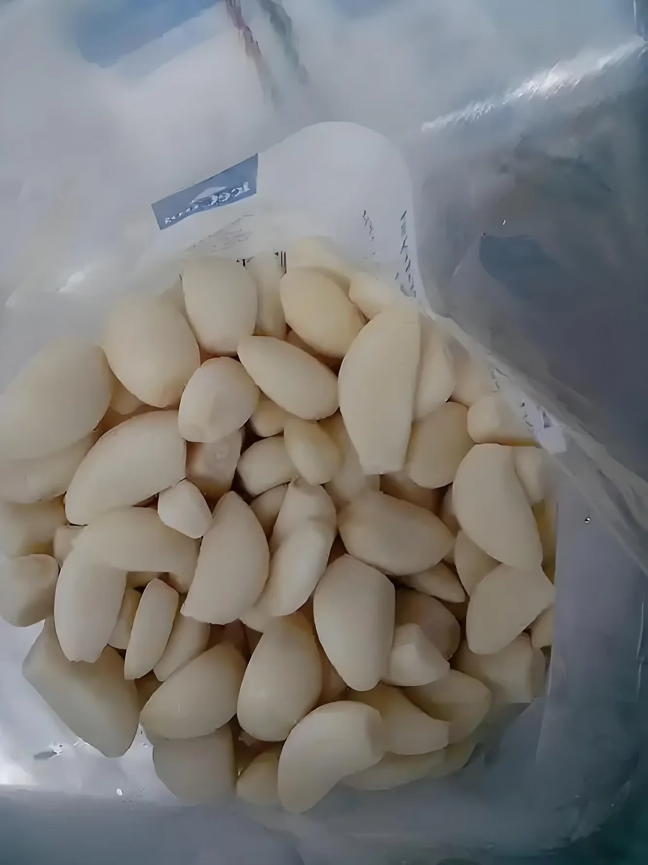 Chinese Manufacturer  Fresh Taste  Appearance And Size Frozen Garlic  Frozen Garlic