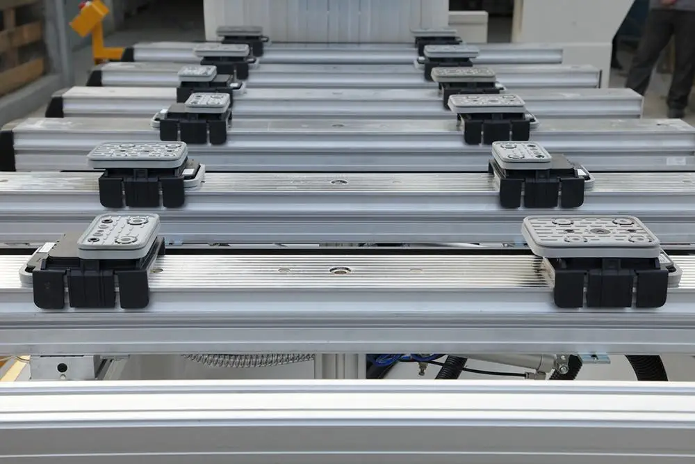 
T-160 PTP High Speed Woodworking Saw Milling Wood Cutting CNC Router 