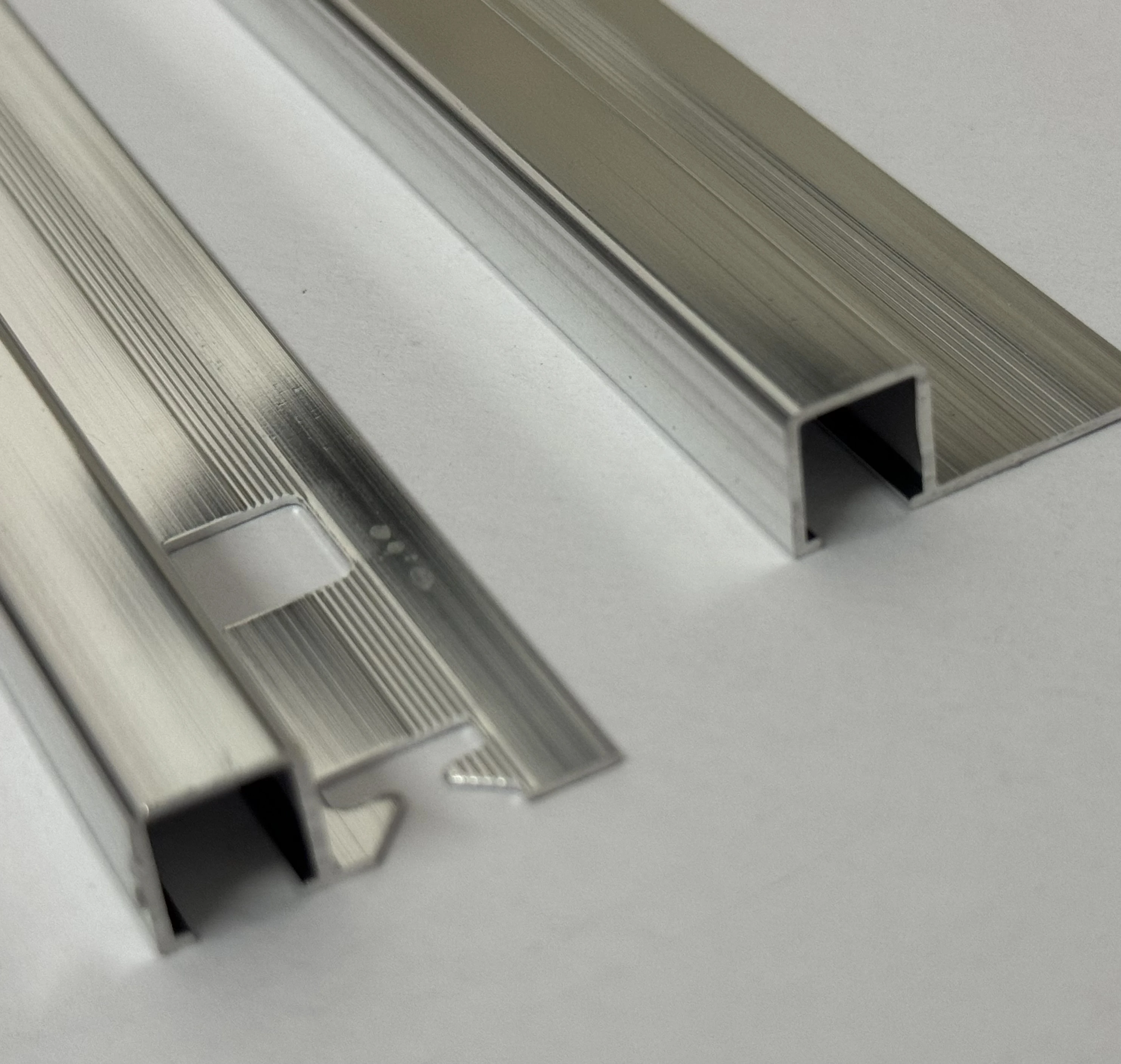 FoShan factory decorative Aluminum product tile edging trim Aluminum product steel tile strip for wall and floor