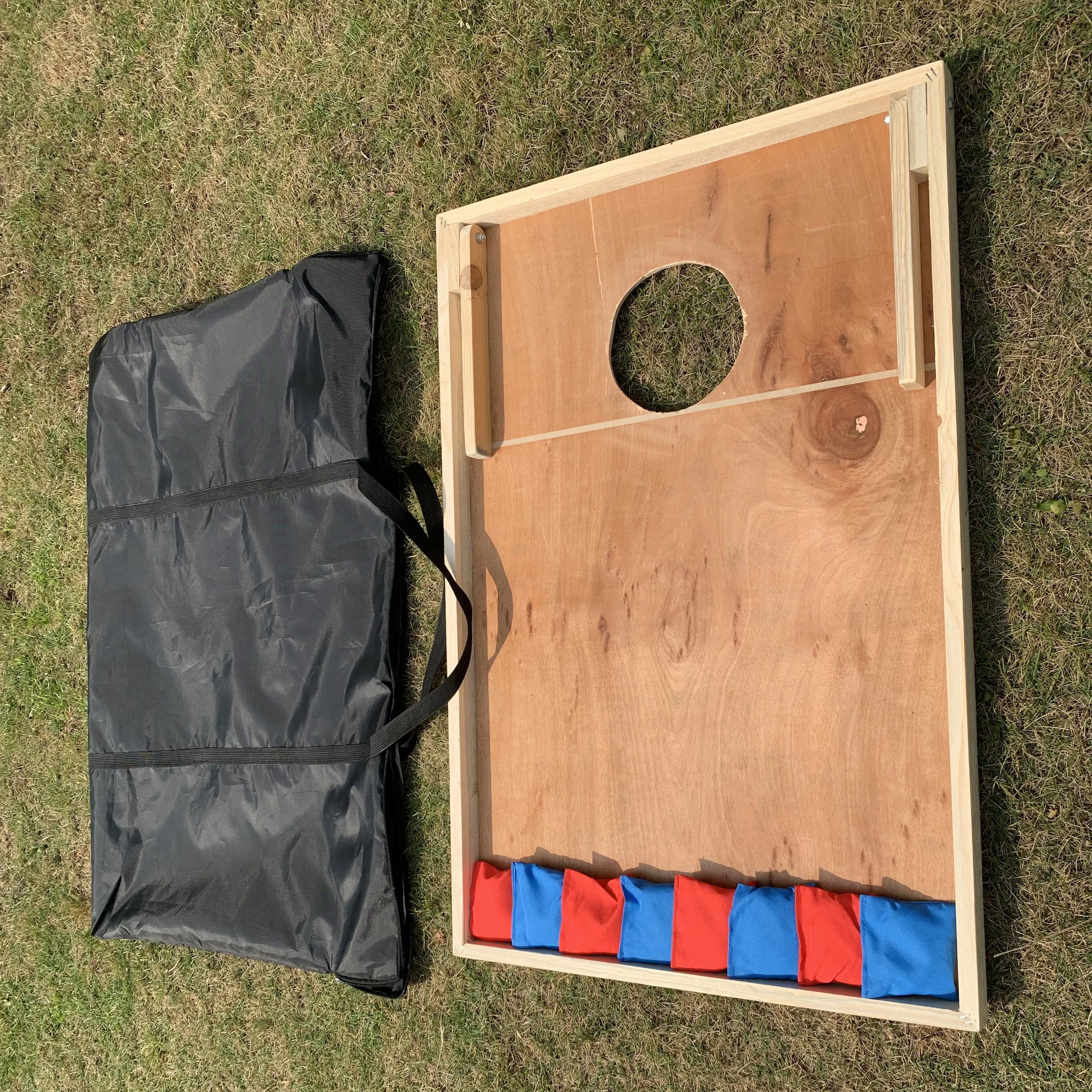 Outdoor Portable Size Cornhole Game Set with 6 Bean Bags