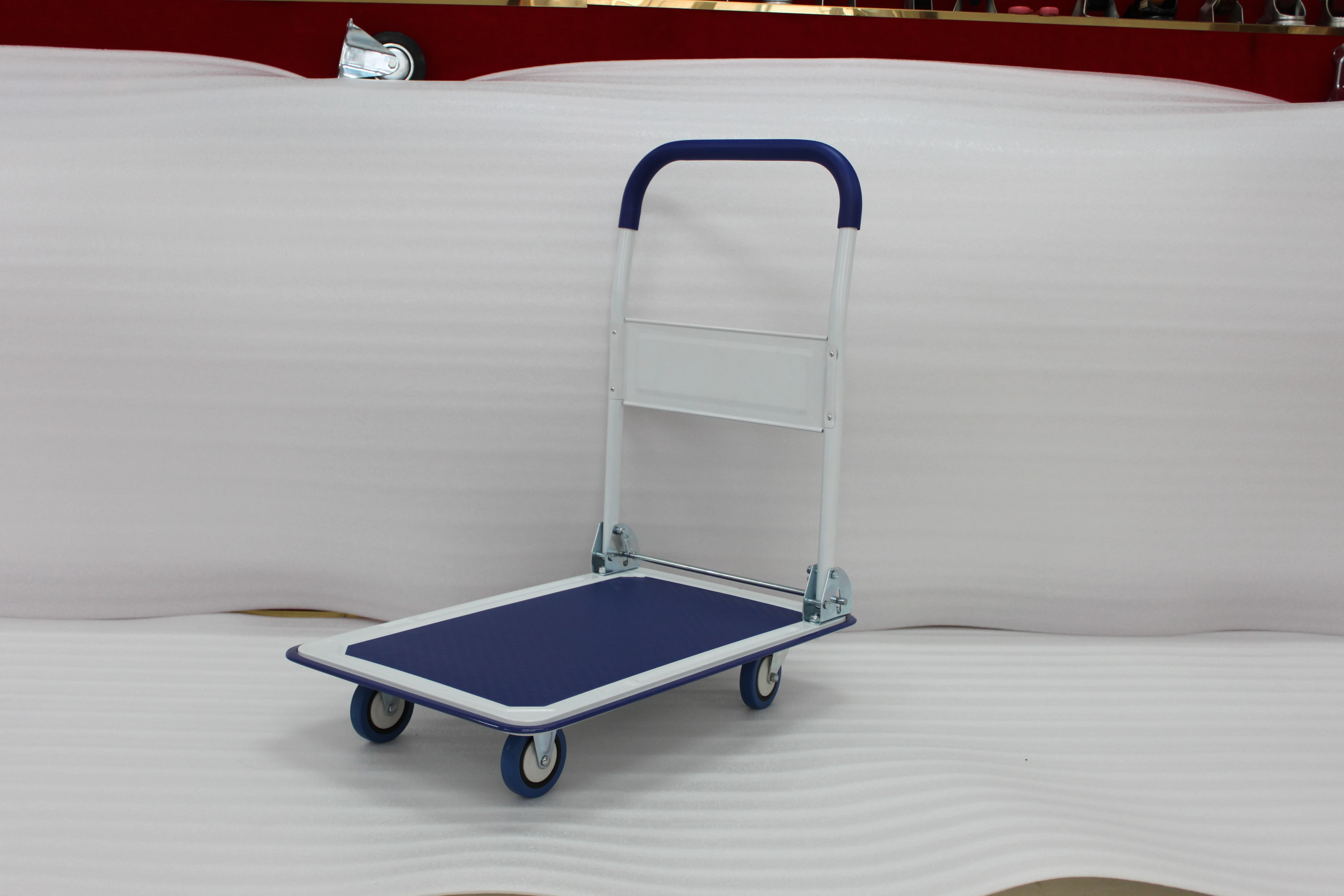 Wholesale price platform  trolley can be customized in large quantities