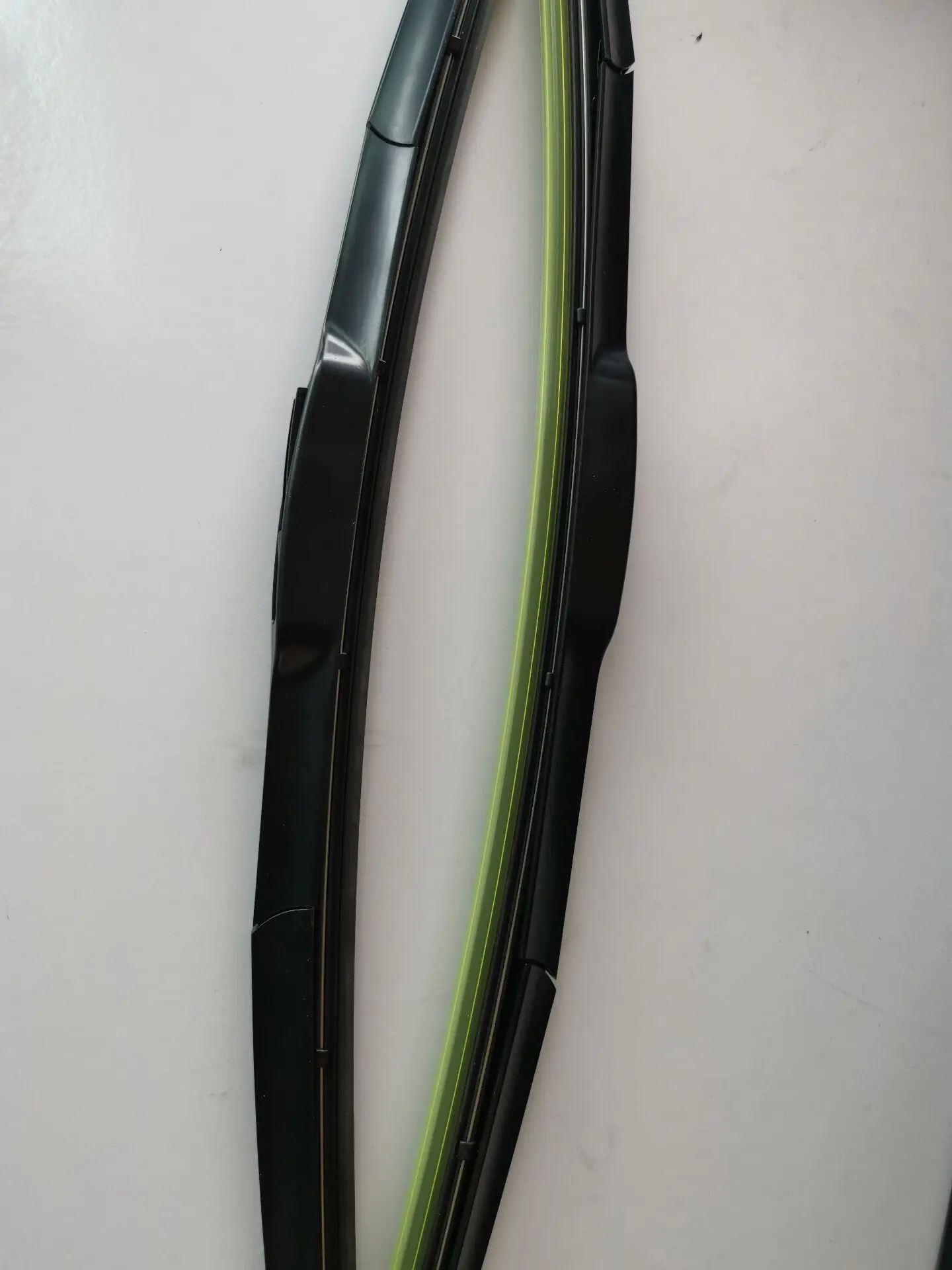 B110  Hybrid wiper blade  china car accessories wiper