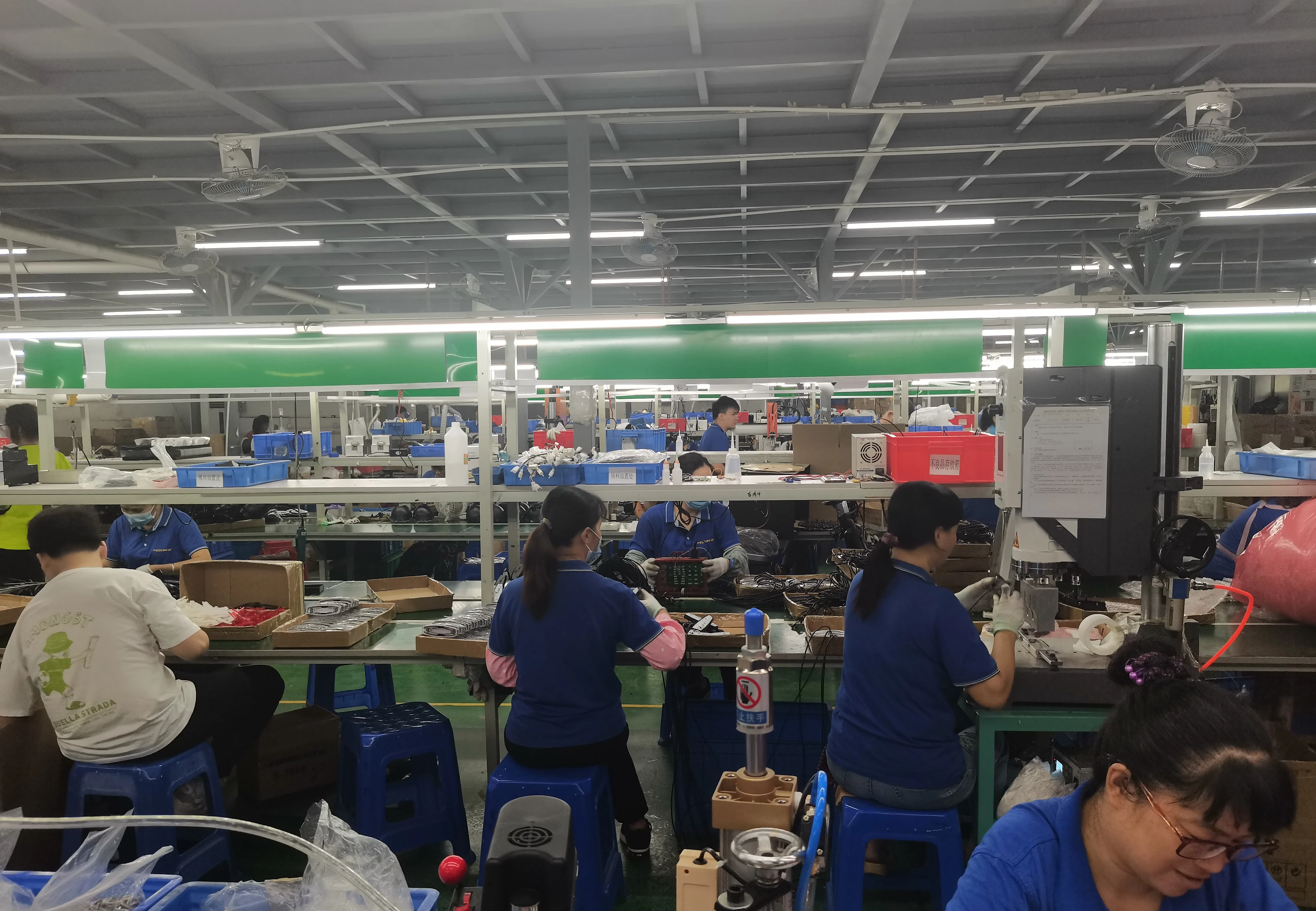 Горячая Распродажа электрический велосипед водонепроницаемая Ночная езда с гудком светодиодный горный Передний фонарь для