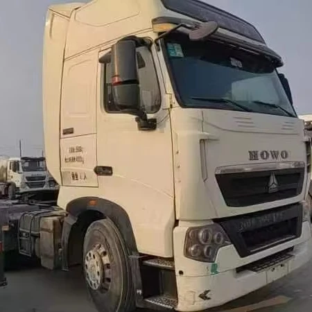 Подержанный трактор SINOTUCK 10 шин 6 х4 HOWO Лидер продаж