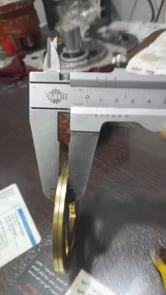 Pc200-8 Walking motor port plate 708-8F-33230