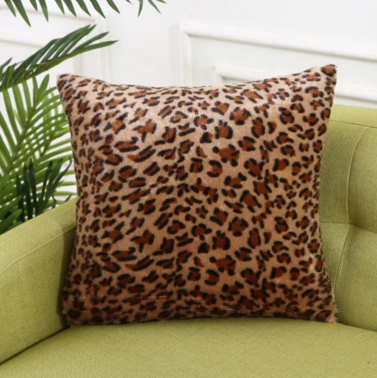 Cheersee brown animal dot pattern print leopard plush velvet pillow with gold stamping