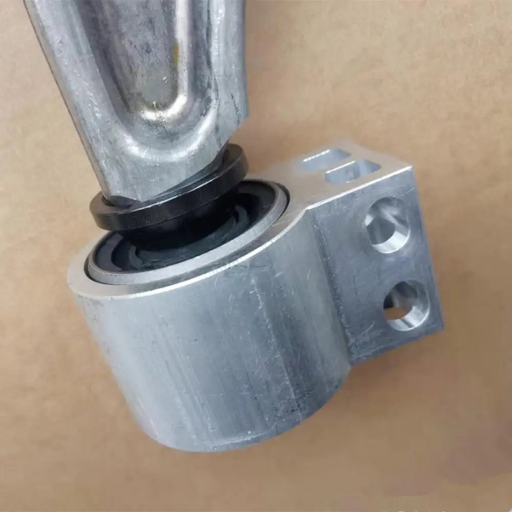 Front axle right lower track suspension aluminum control arm OE 13272606 for cruze