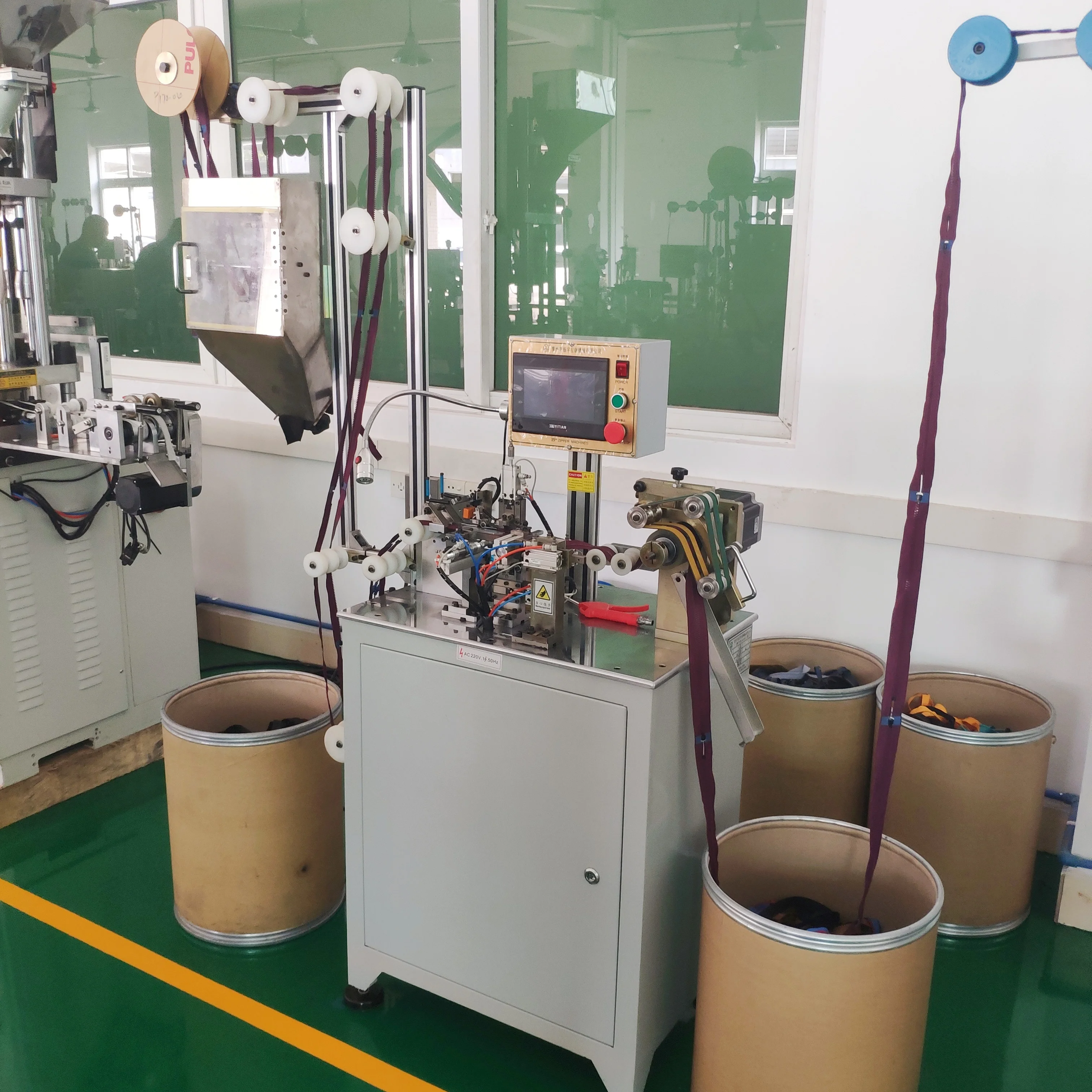 Manufacturer Plastic Zipper Full-auto Single Chain Joining Machine