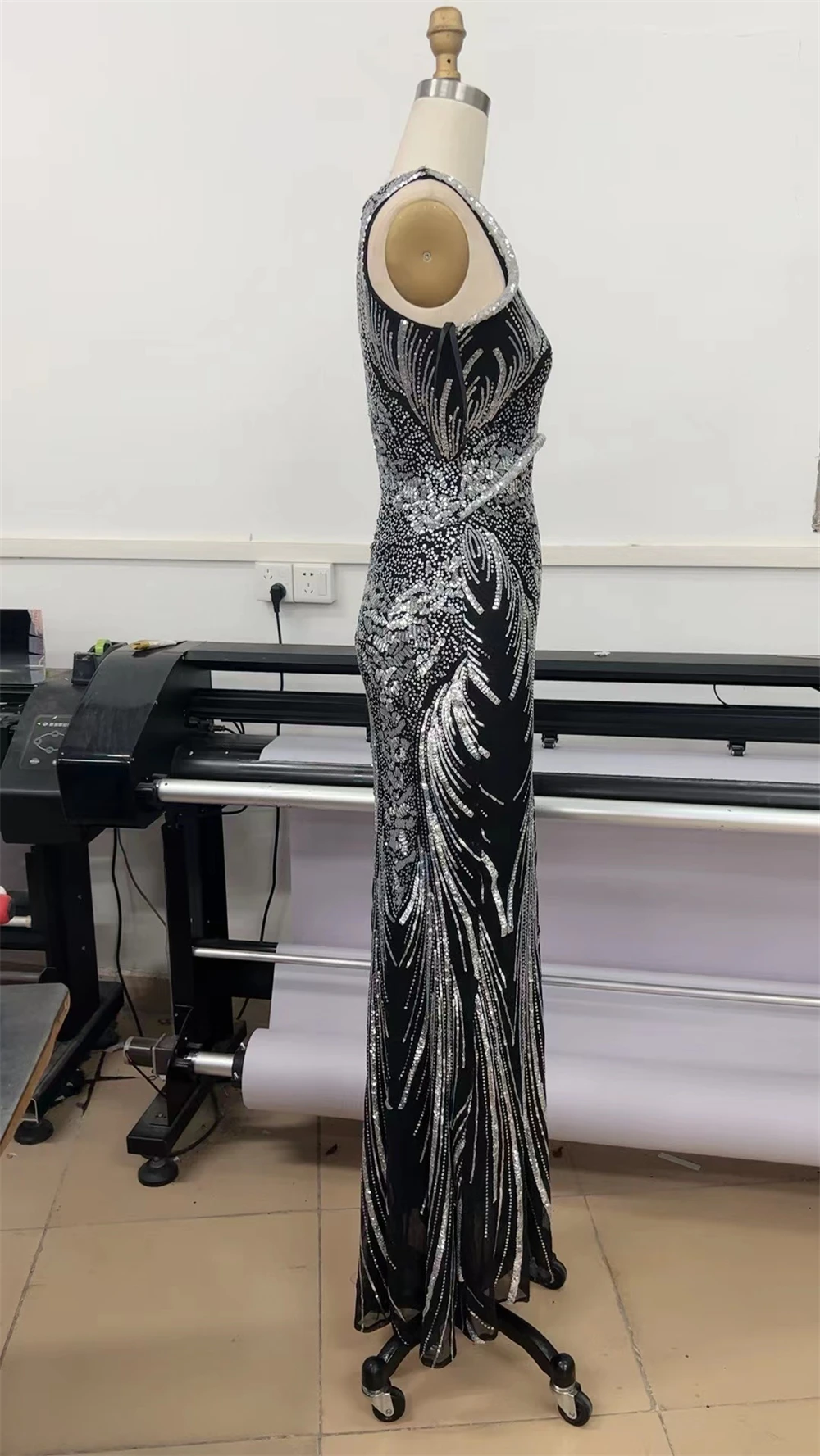 Women Luxury Sexy V Neck Mesh Sequins Celebrity Long Mermaid Gowns Celebrity Evening Dress