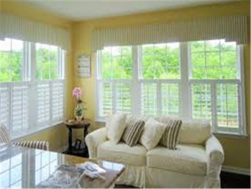 Chinese supplier residential buildings energy-saving faux wood cafe style shutters