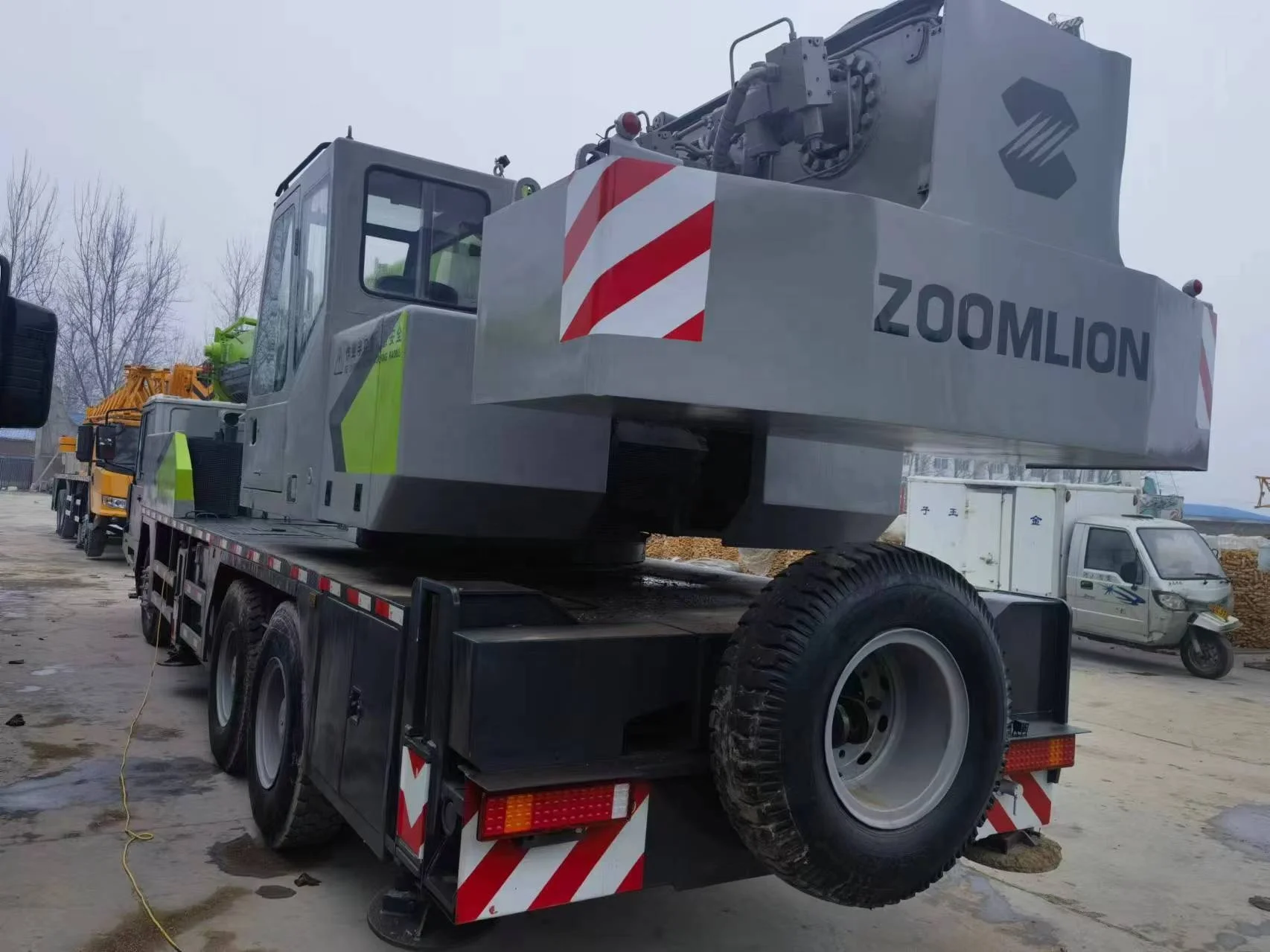 Полностью производительный Zoomlion 25 тонн краны/китайский ZTC25V/ZTC25 QY25V/QY25/ ZTC800 Подержанный мобильный автокран для продажи