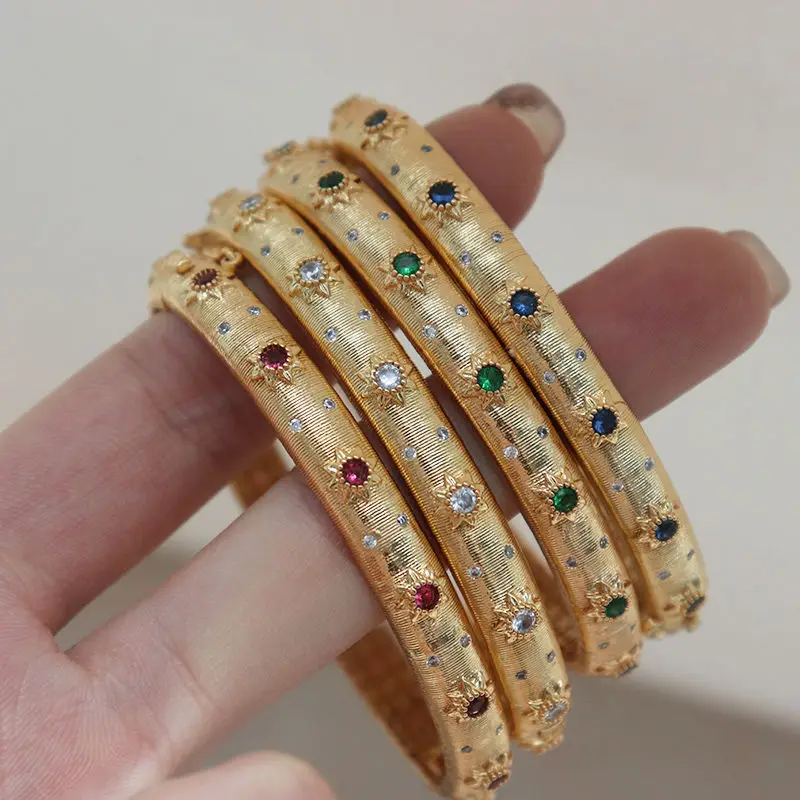 Italian Court Brushed Bracelet Women Light Luxury And Elegant Inlaid Green Halo Stone Retro Opening Bracelet Women
