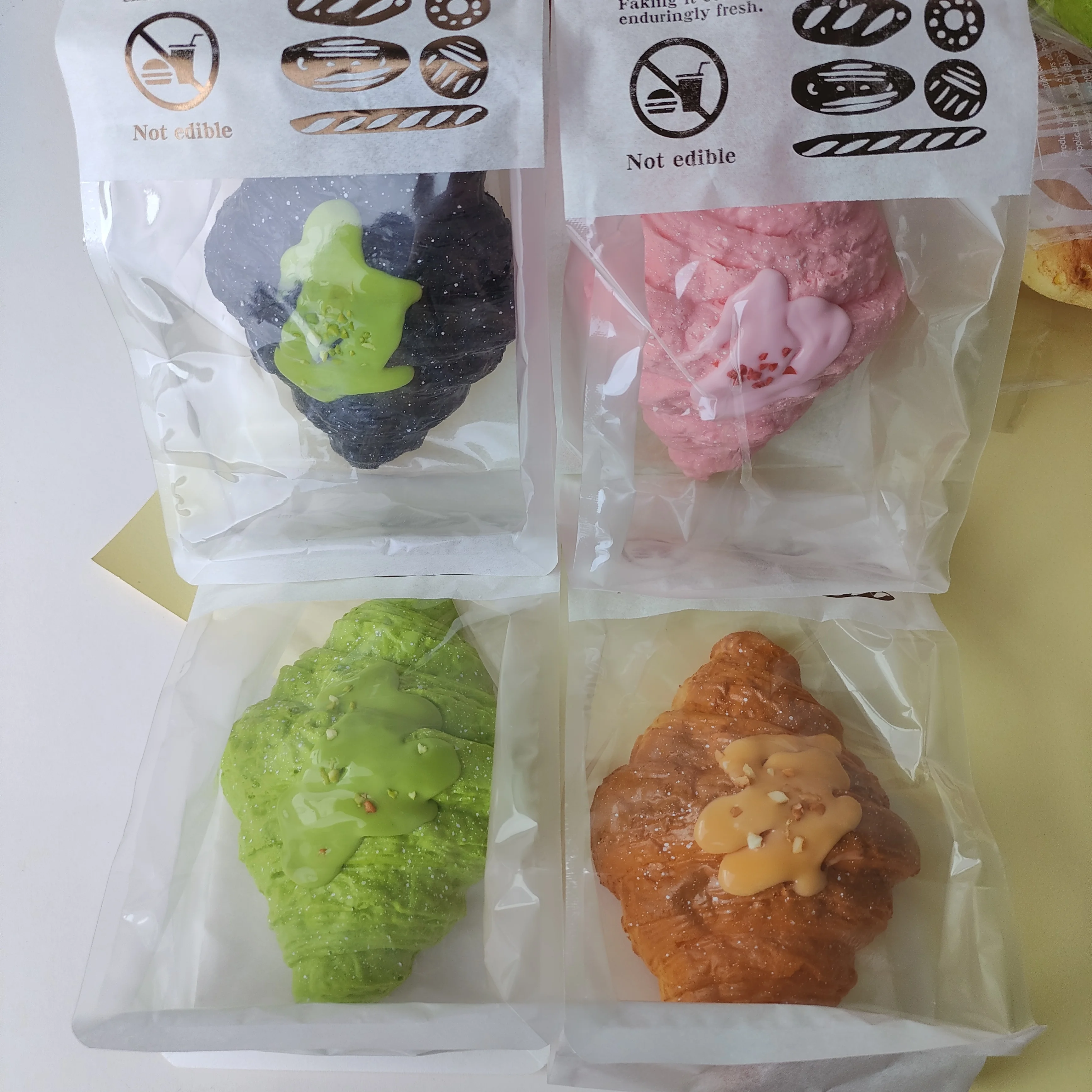 Wholesale factory direct wet soft sticky hand slow rebound decompression extrusion vent simulation croissant model toy