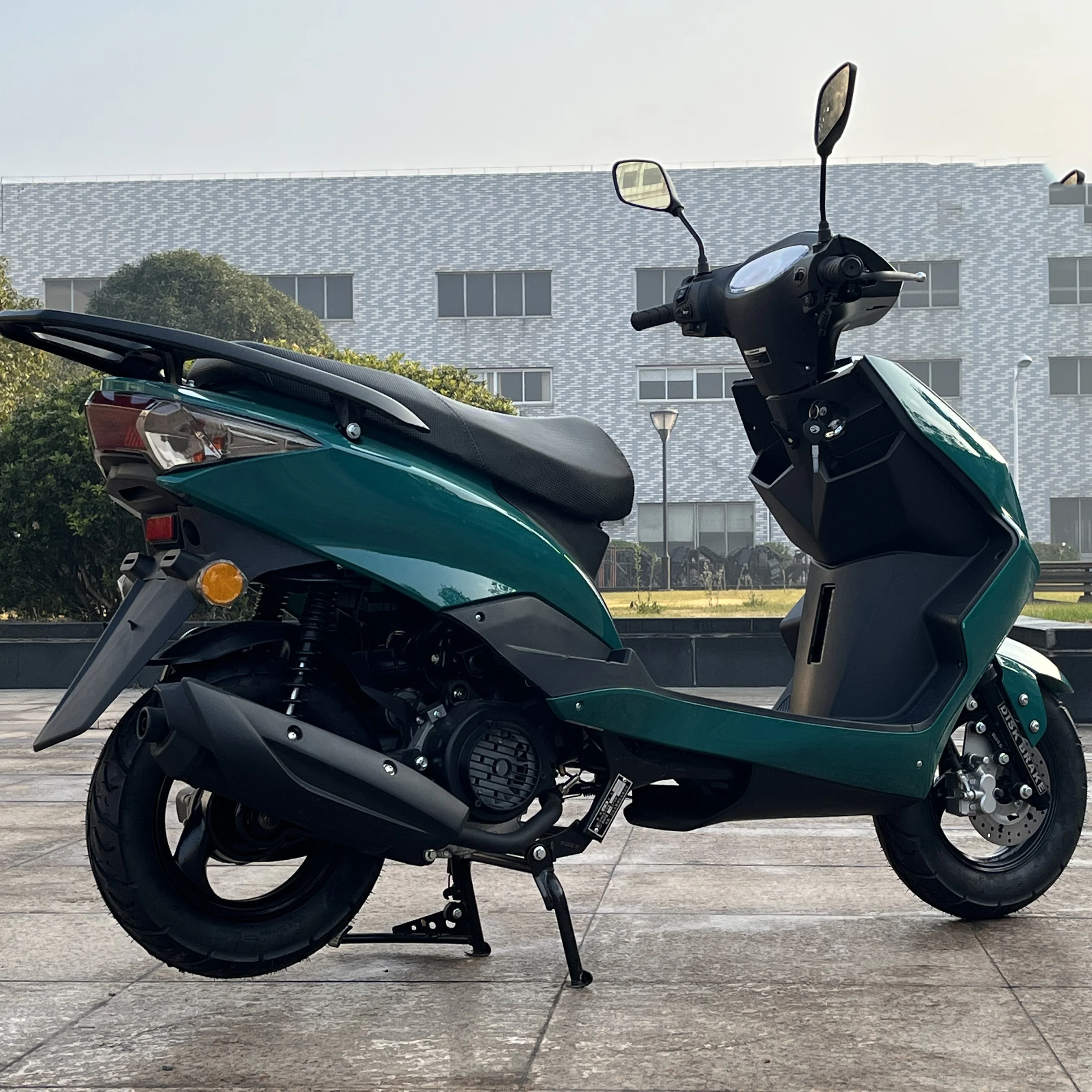 125cc Motorcycle Hot Selling Wonderful 50cc scooter Go down well with public Gas Powered Motor Moped 50cc