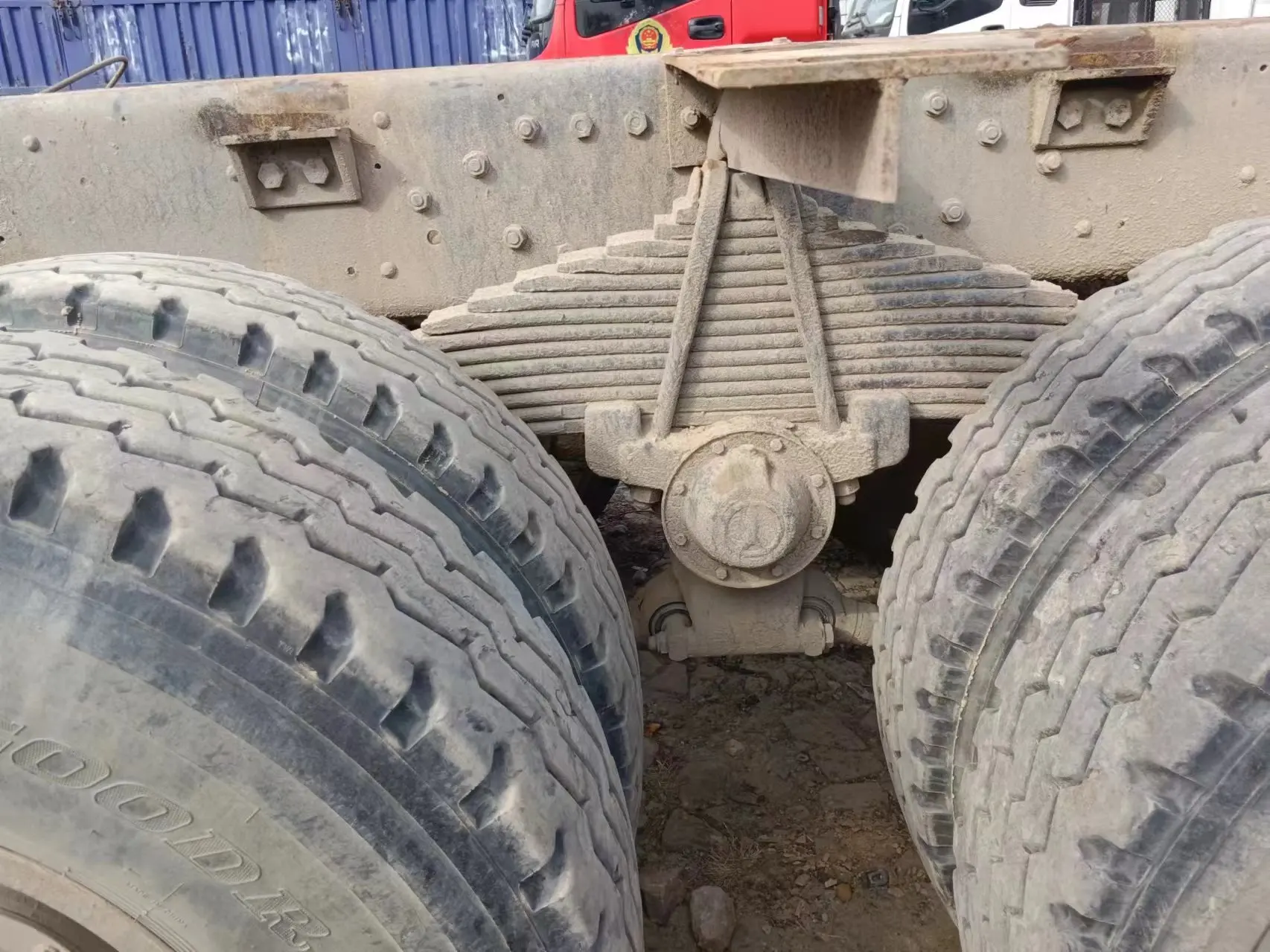 Бибен Подержанный тягач 40 тонн б/у Euro3 10 колесный грузовик прицеп 6x4