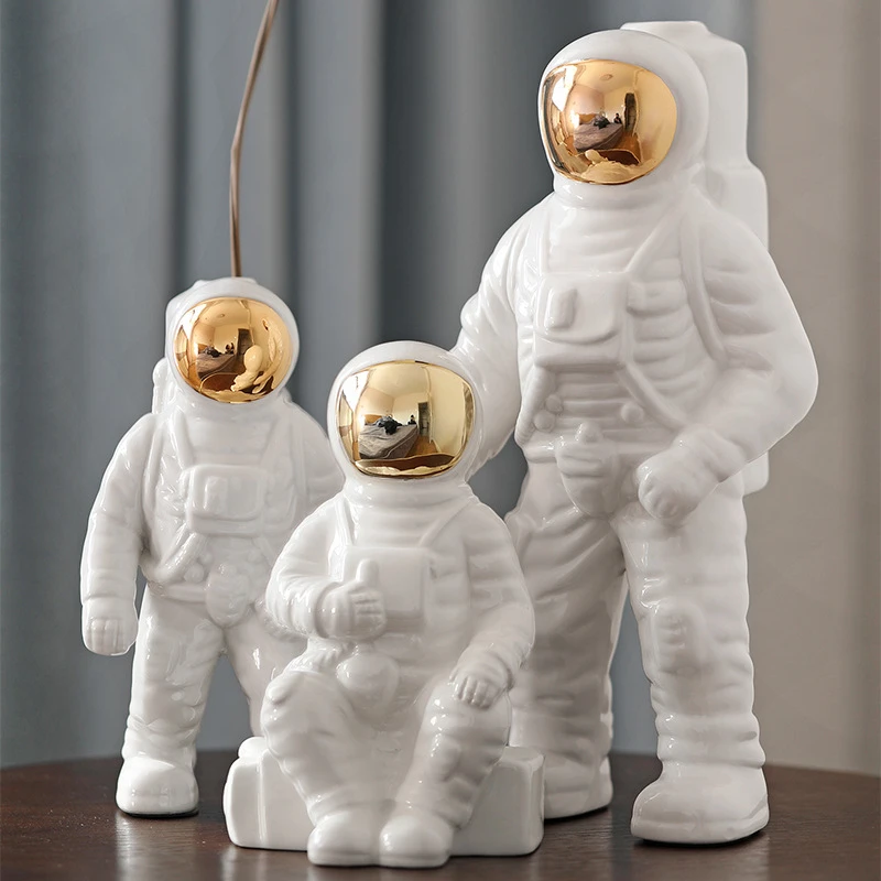 Nordic office gift spaceman model white ceramic ornaments for home decor luxury accessories