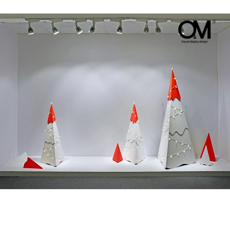 O&M Display Design Triangle Christmas Tree Mall Christmas Decorations For Sale Mall Window Display