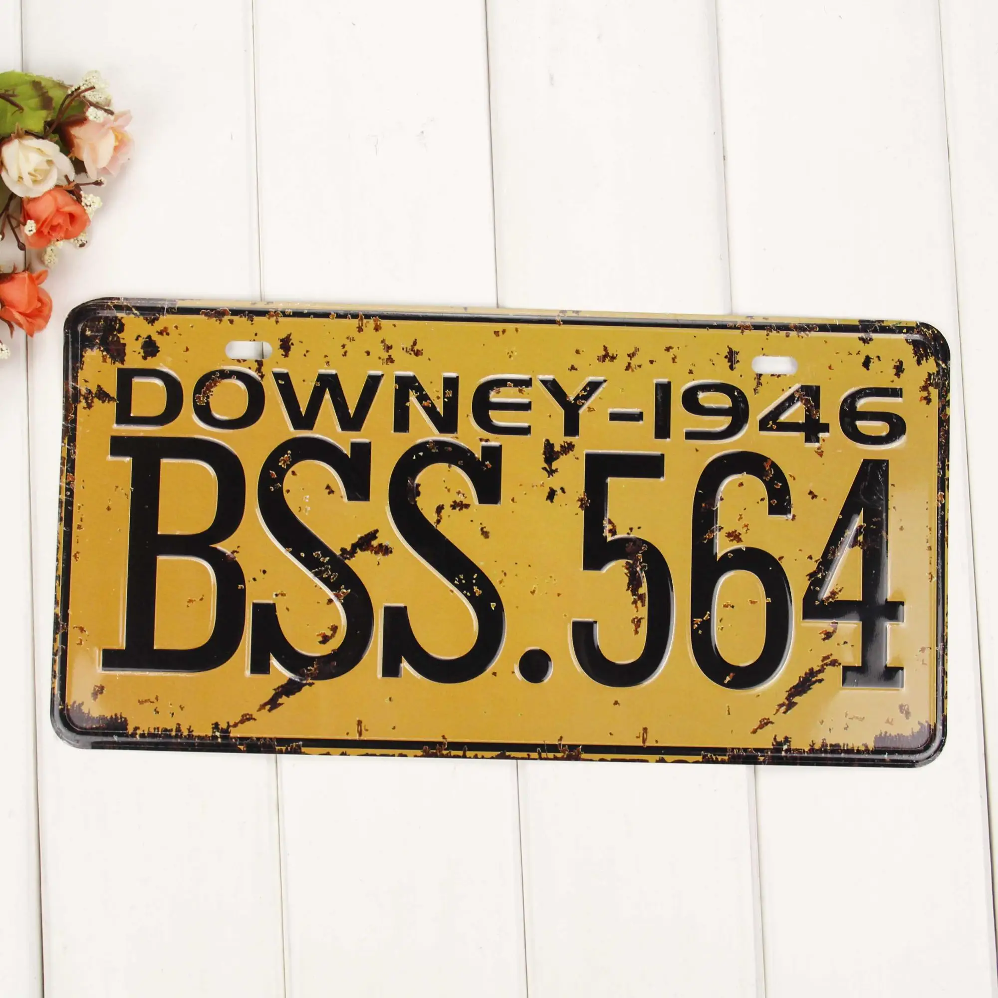 Customized Number Embossed Aluminum Retro Design Metal Car License Plate Decor Vehicle Tin License Plate